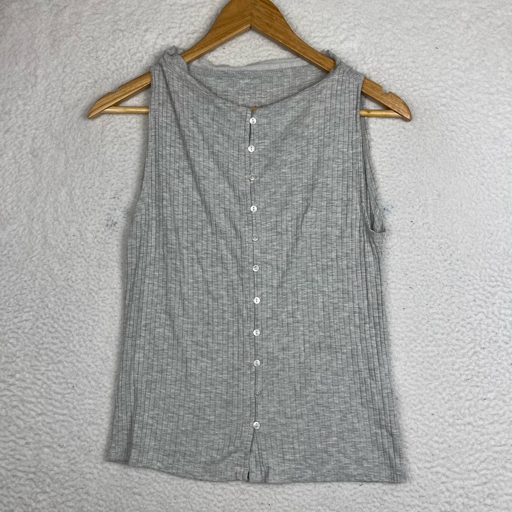 Abercrombie grey knit vest top